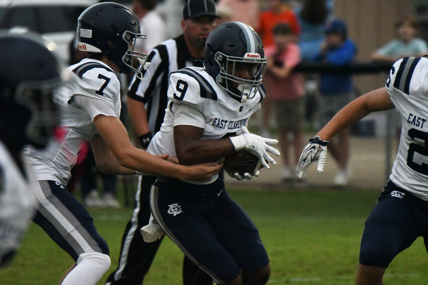 East Clarendon's Shamar Graham (9) ran for 193 yards and a touchdown in the Wolverines' win over Hannah-Pamplico on Friday.