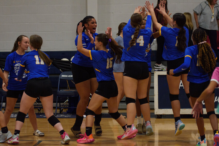 ABIGAIL PITTMAN / THE SUMTER ITEM.East Clarendon hosts Sumter High for a girls&rsquo; volleyball match in Turbeville, SC on September 8, 2026.